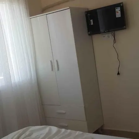 Hotel Mandarin Beach 3*
